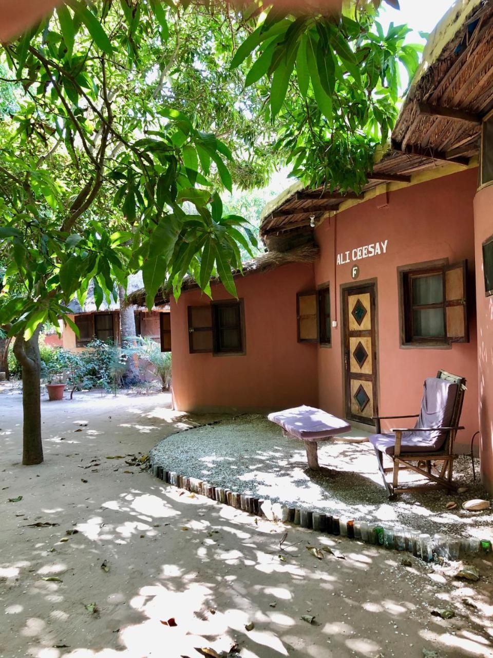 Nemasu Eco-Lodge Gunjur Esterno foto